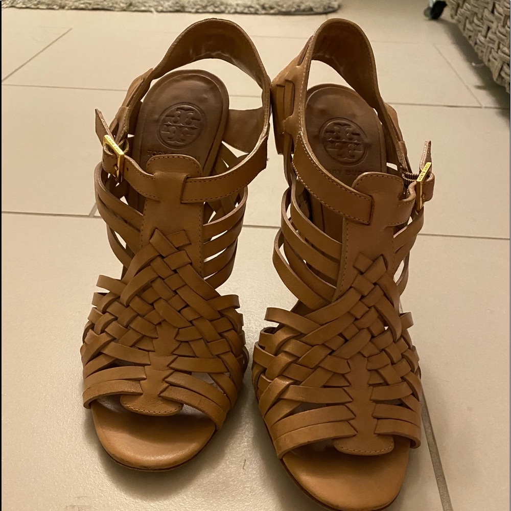 Nude Tory Burch Heels